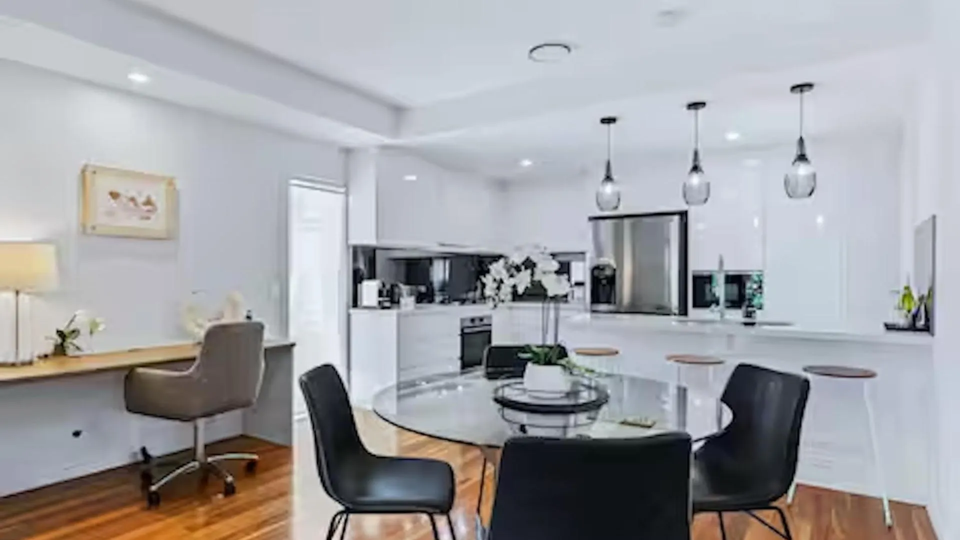 アパート ブリスベンPark Ave Retreat - 3 Carparks, Wifi, Bbq, King Bedアパートメント