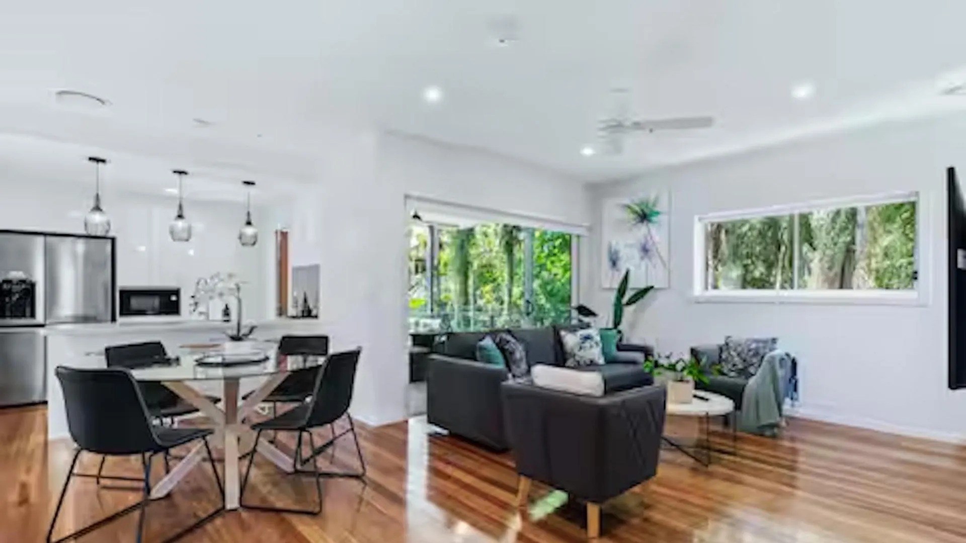 ブリスベンPark Ave Retreat - 3 Carparks, Wifi, Bbq, King Bedアパートメント