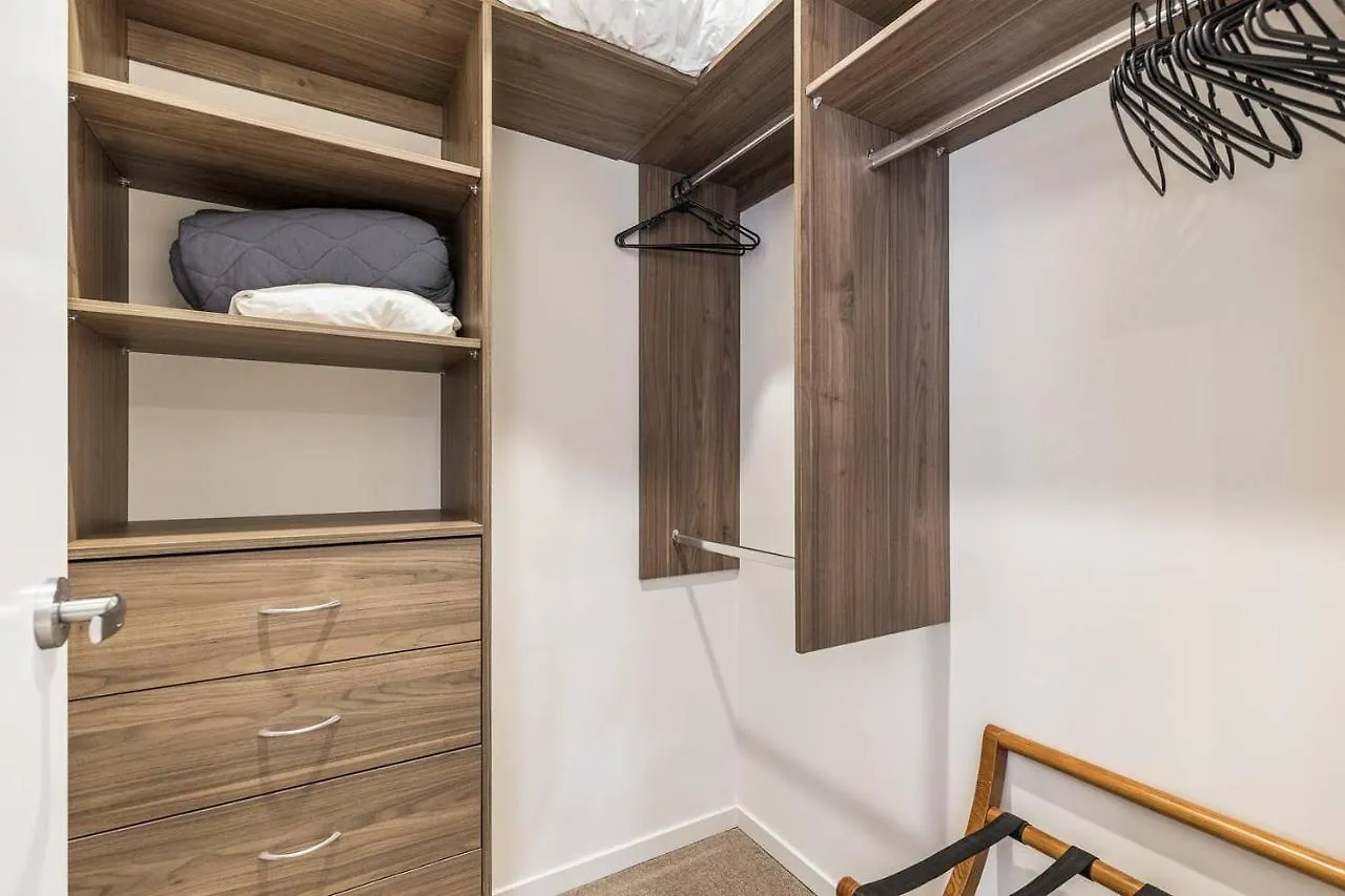 ブリスベンPark Ave Retreat - 3 Carparks, Wifi, Bbq, King Bedアパートメント アパート